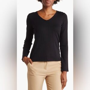 T Tahari V Neck Knit Sweater